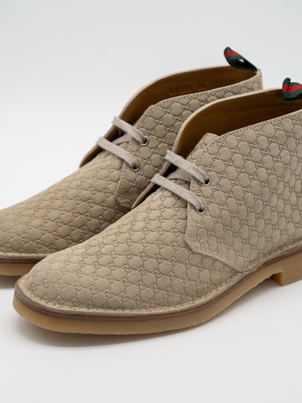 Gucci GG Suede Desert Boots Embossed Oatmeal Mens size 9G 9.5 US